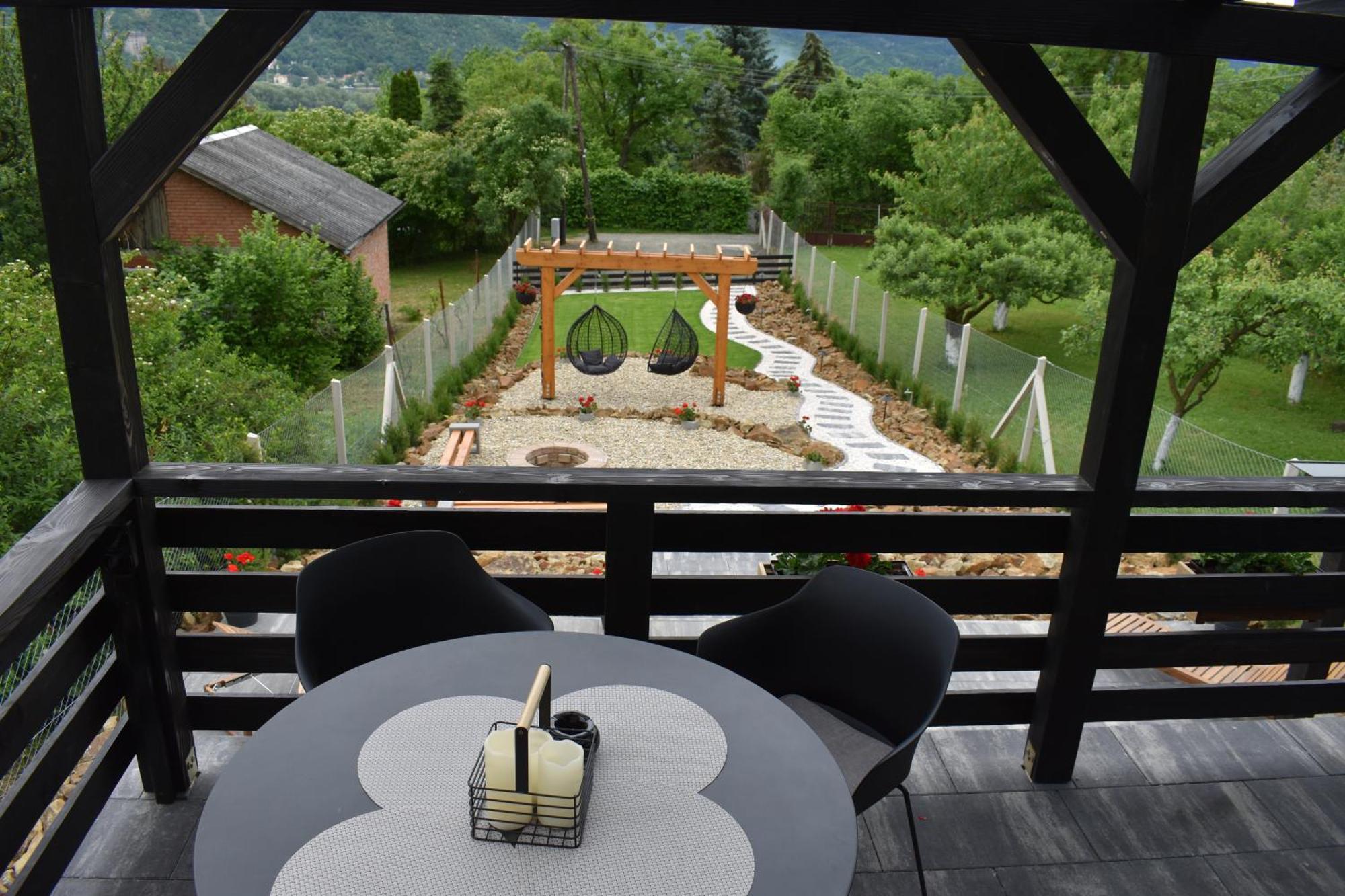 Woodpecker Villa Nagymaros Exterior photo