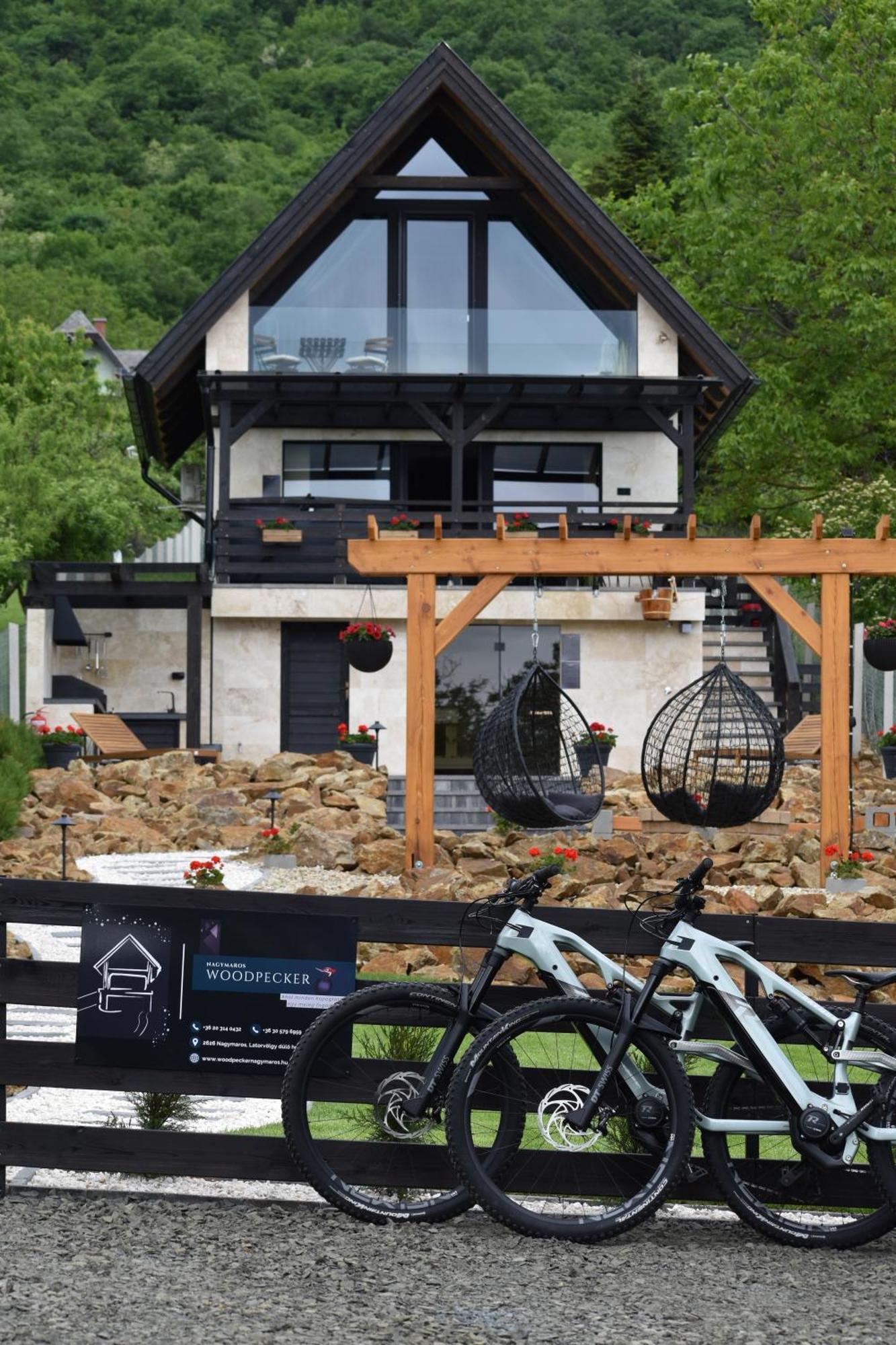 Woodpecker Villa Nagymaros Exterior photo