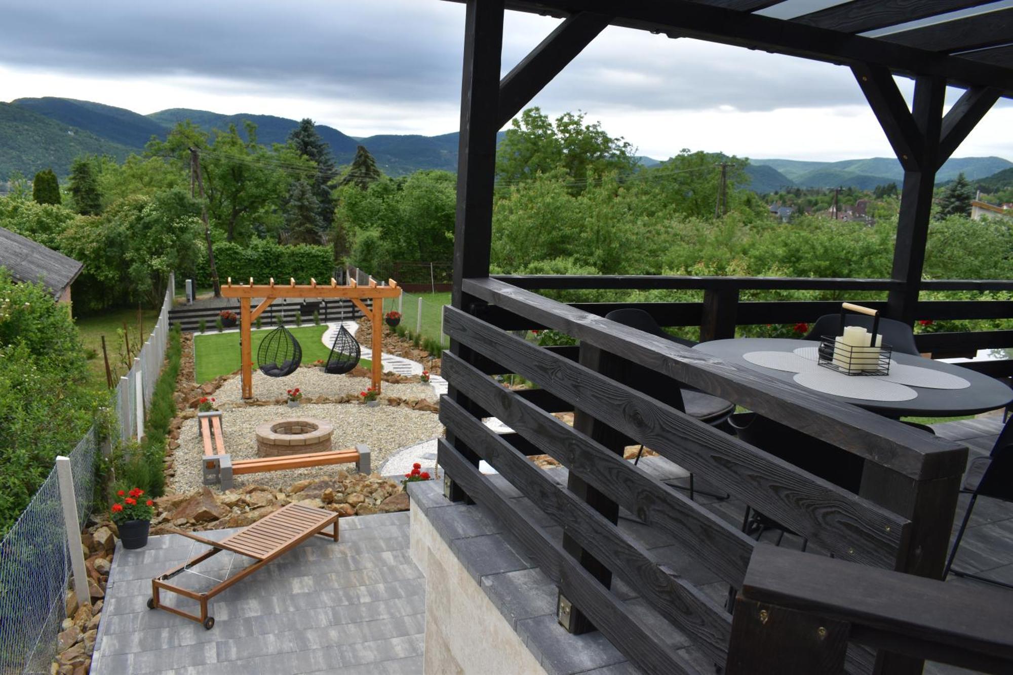 Woodpecker Villa Nagymaros Exterior photo